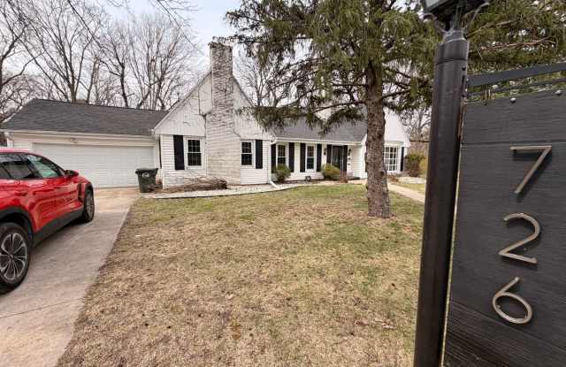 Gorgeous 2+ Bedroom 2 Bathroom Home $1995