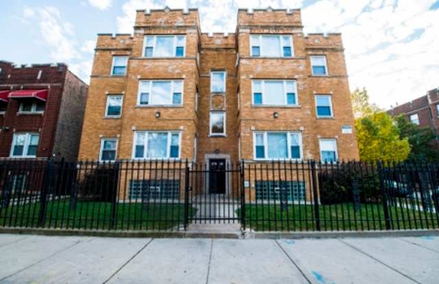 Photo of 7955 S Bishop