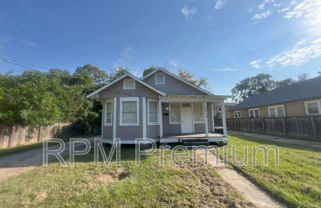 Photo of 2914 Convention St