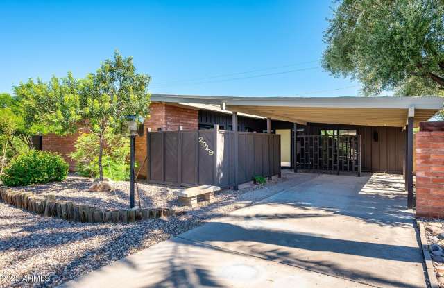 2649 N 68th Street