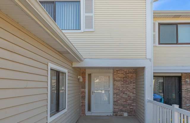 110 N Waterford Drive