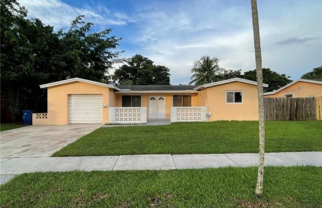 2140 NW 61ST AV - 2140 NW 61st Ave, Sunrise, FL 33313