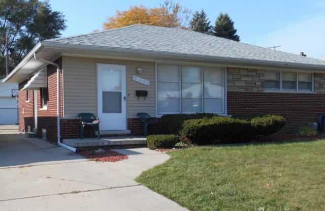 21033 Virginia Ave - 21033 Virginia Avenue, Eastpointe, MI 48021