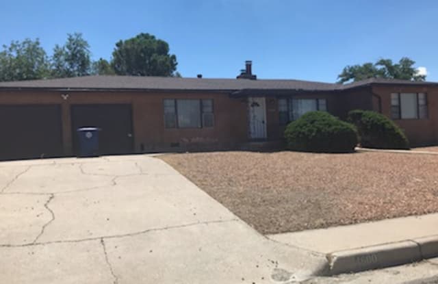 4600 Mountain Road NE - 4600 Mountain Road Northeast, Albuquerque, NM 87110