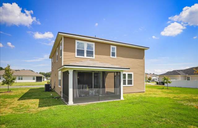 Spacious 4-Bedroom Home with Bonus Room  3-Car Garage in Jacksonville!