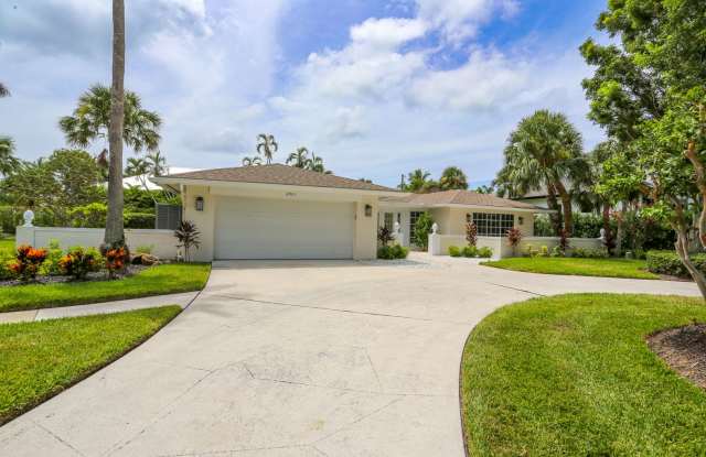 ** LUXURY PARK SHORE STUNNING FULLY REMODELED MODERN UNFURNISHED 3/2 PRIVATE LARGE PATIO HOME WITH PRIVATE PARK SHORE BEACH ACCESS ** NO HOA ** MOVE IN TODAY **