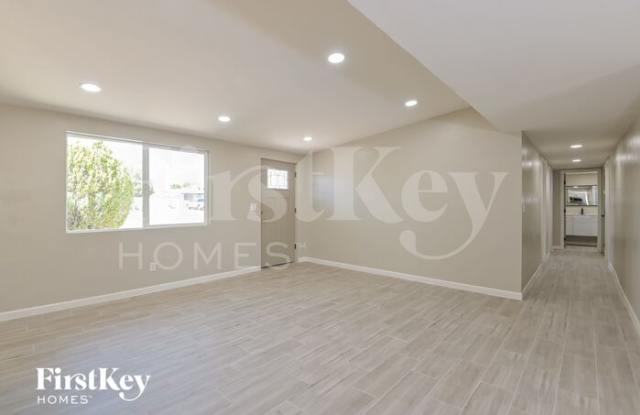 9240 East Dolores Street