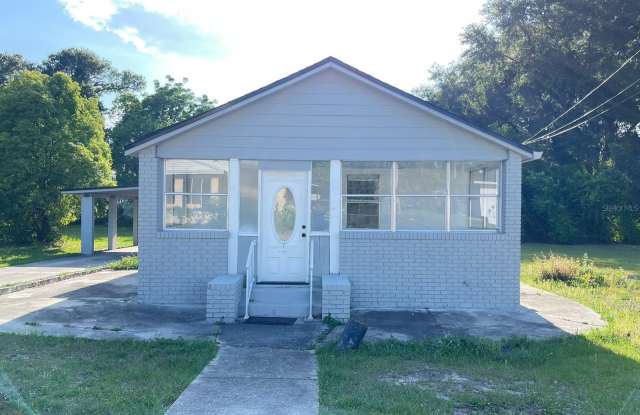 312 S FRANKFORT AVENUE - 312 South Frankfort Avenue, DeLand, FL 32724