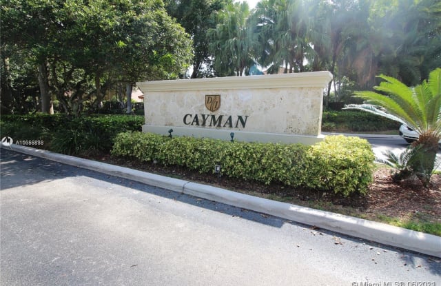 5857 NW 112th Ct - 5857 NW 112th Ct, Doral, FL 33178