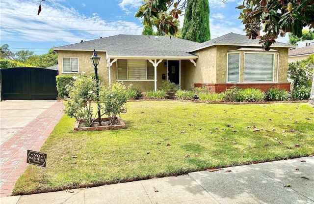 4615 Sunnyslope Avenue - 4615 Sunnyslope Avenue, Los Angeles, CA 91423