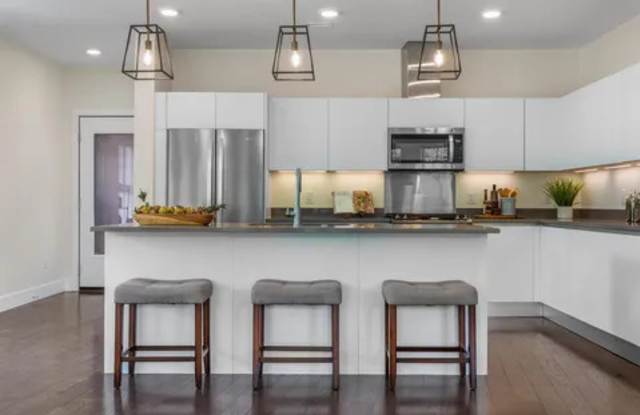 Photo of 218 West Kingsley Street