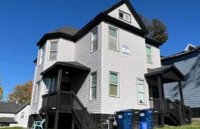 301 Lexington Ave Apt 11