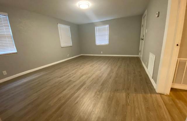 Fully Renovated 3-Bedroom Concrete Block Home in Tampa!