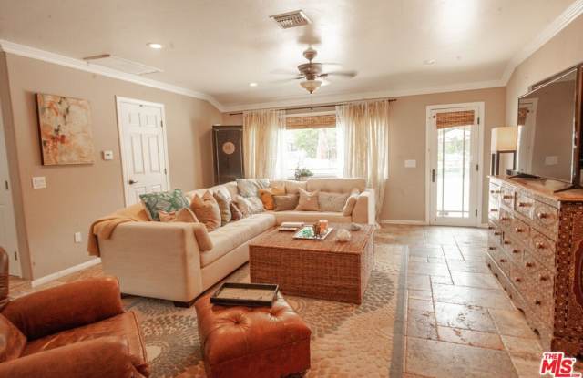 24748 LONG VALLEY Rd unit: A