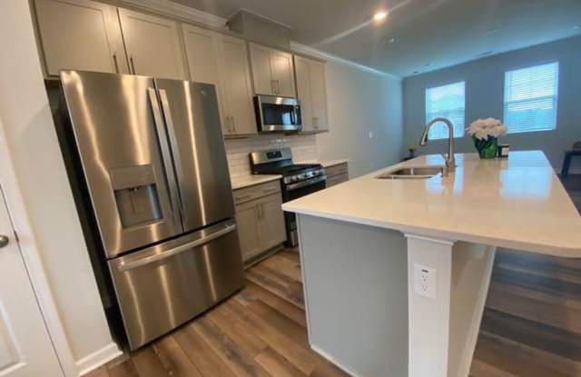 Photo of Room in 3 Bedroom Home at Kasota Ln