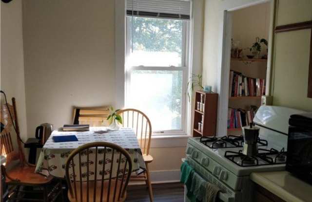 115 Linn Street unit: 4