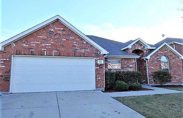 804 Crockett Drive - 804 Crockett Drive, Lavon, TX 75166