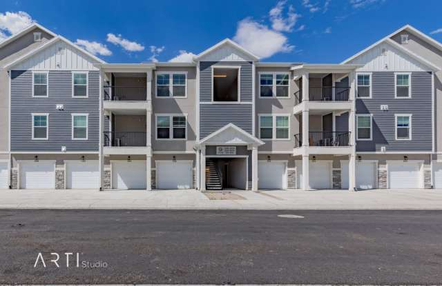Photo of **Modern Comfort Awaits in Saratoga Springs – $1,675/Month**