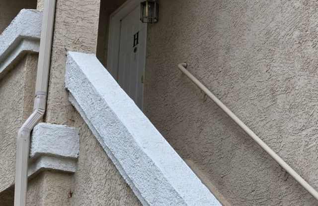 3835 Strawberry Field Grove #H - Southwest Area - Ranch Style Condo - 3 Bed/ 2 Bath/ 1 Carport