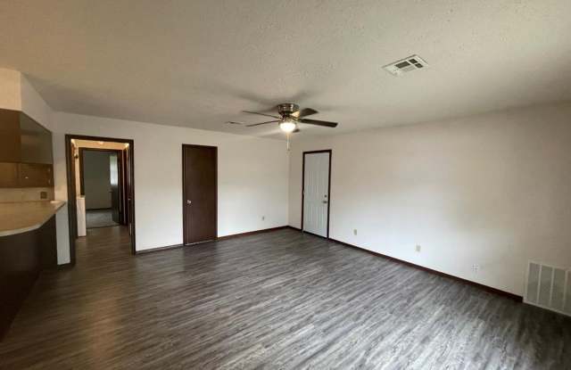 ADORABLE 2 BEDROOM 1 BATHROOM DUPLEX