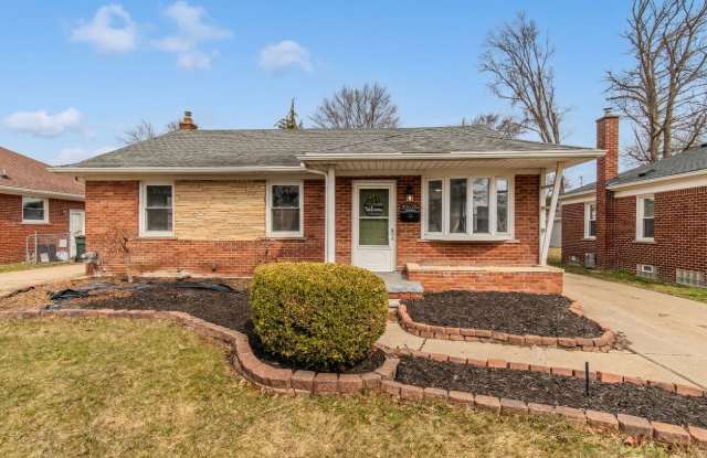 Charming 3-Bed, 2-Bath Brick Ranch in Saint Clair Shores – Move-In Ready!