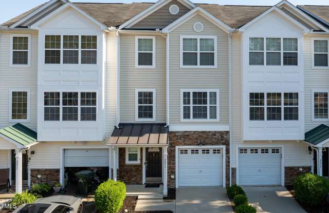 8873 Thornton Town Place