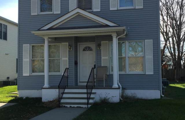 110 Poplar Avenue
