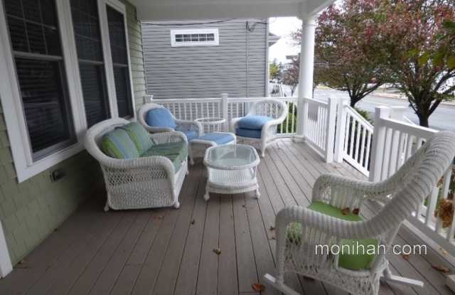 857 Saint Charles Pl Pl