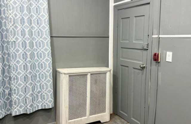 141 W FISHER Avenue unit: 1St Floor