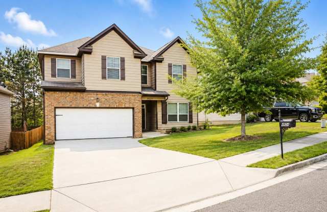 4924 Rapahoe Trail