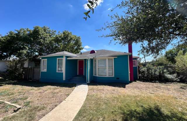 Photo of Charming Home In Donaldson Terrace