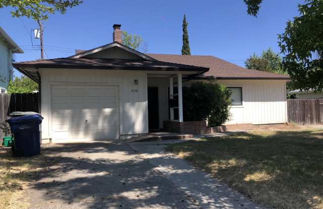 2116 Madera Rd
