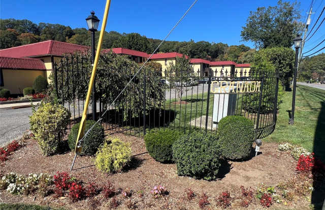 2 Granada Crescent unit: 8