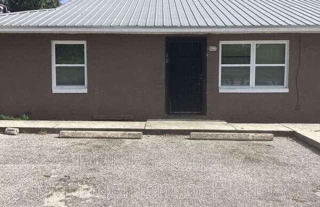 12 NW 21 Place