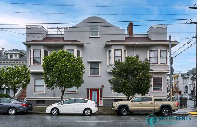 Inner Richmond: Top Floor Apartment w/ Storage Unit 2 Blocks from Golden Gate Park