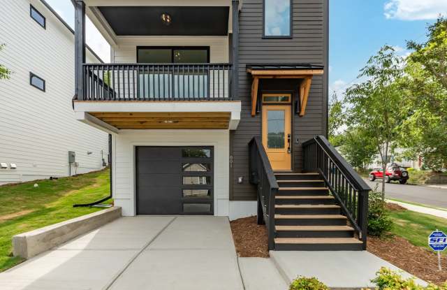 Sophisticated 3-Bedroom Home on a Corner Lot