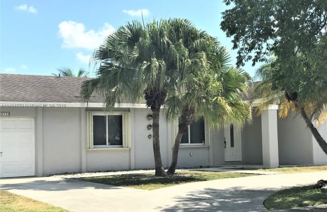 14873 SW 65th Ter - 14873 Southwest 65th Terrace, Kendall West, FL 33193