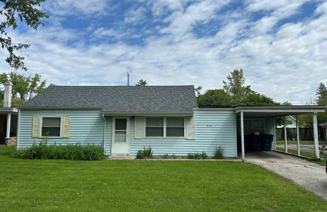 Live Your Best Life, Inside AND Outside | 3BR House in University Heights!