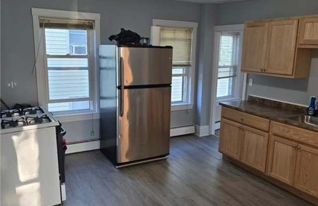 159 Warren Avenue unit: 2