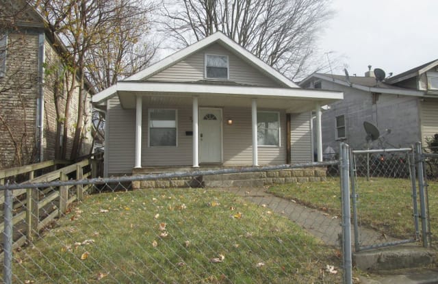 2812 S Elm St - 2812 South Elm Street, Muncie, IN 47302