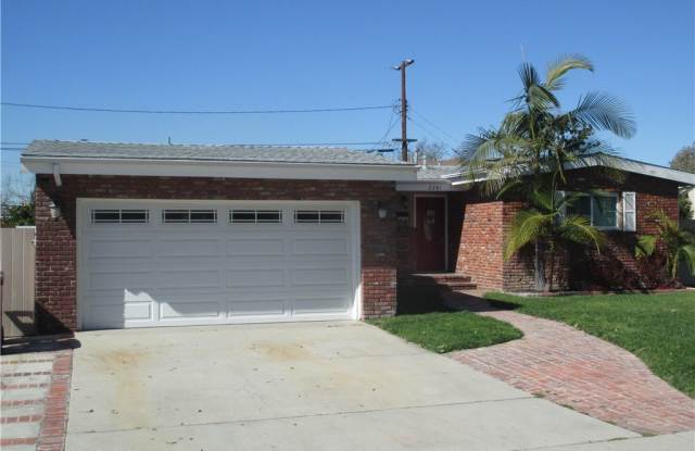 Photo of 2281 Faust Avenue