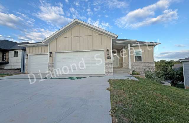 Brand New Build in Desirable Ozark Neighborhood!