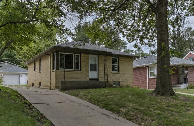 2211 So. 36th St. - 2211 South 36th Street, Lincoln, NE 68506