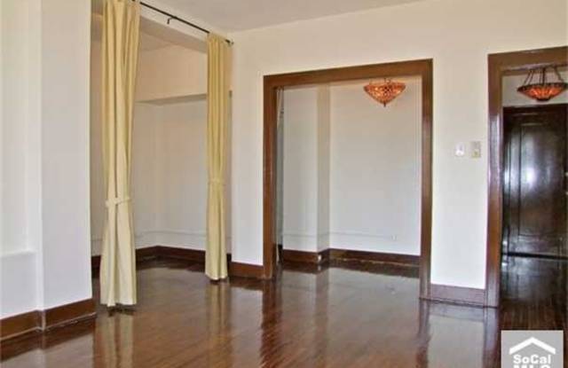 360 W OCEAN Boulevard