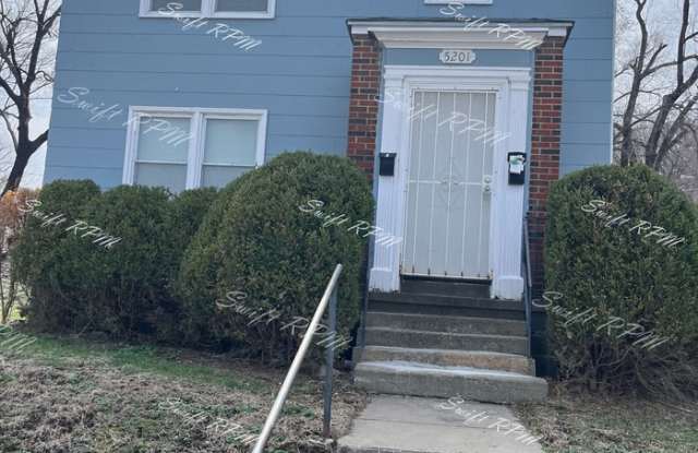 5201 East 12th Street