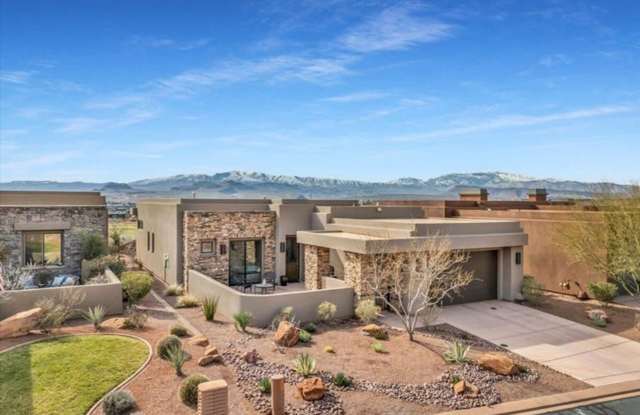 Beautiful home in Entrada! photos photos