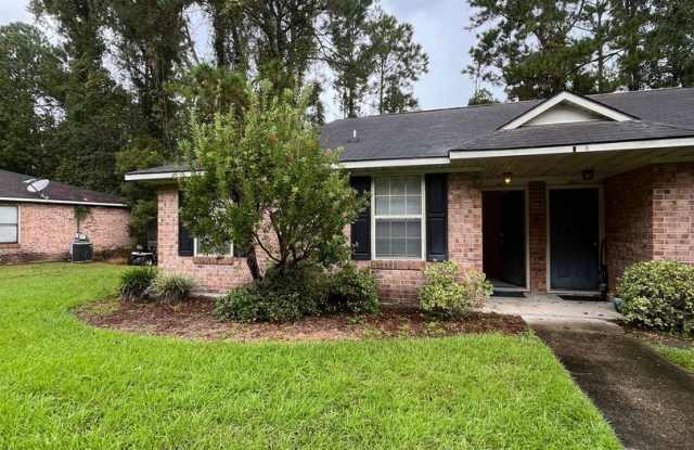 Photo of 441 AdmiralsWalk Dr