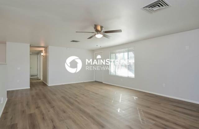 2542 West Vereda De La Tierra