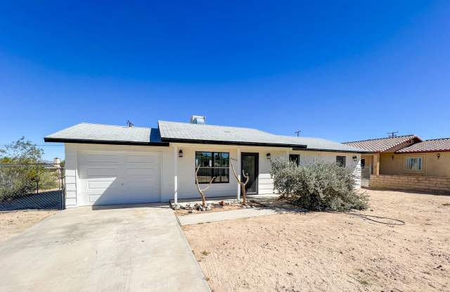 A Newly Remodeled 3 Bedroom - 5453 Cahuilla Avenue, Twentynine Palms, CA 92277