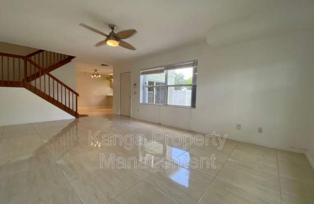 1941 Hartford Court